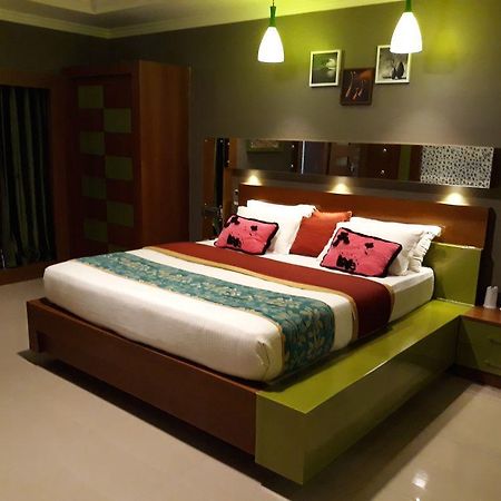 Holiday Hill Hotel & Suites Султан-Батері Екстер'єр фото