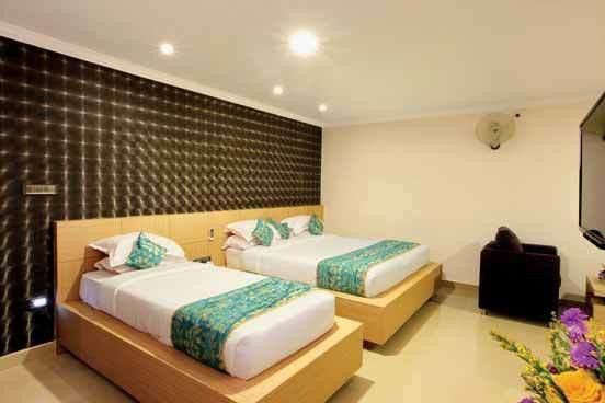 Holiday Hill Hotel & Suites Султан-Батері Екстер'єр фото